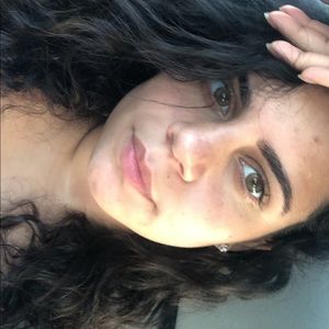 Meet your Posher, Jada